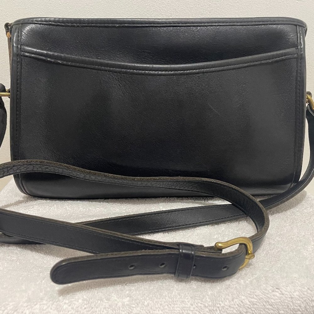 Vintage 90s Coach Black Taylor Zip Crossbody Bag #9944